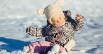 Baby anziehen im Winter: Der ideale Schutz, wenn es kalt ist Baby anziehen im Winter: Der ideale Schutz, wenn es kalt ist