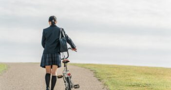 Hauke Möhring: Der Einfluss von Schulabbruch auf Jugendliche (Foto: AdobeStock - buritora 753331056)