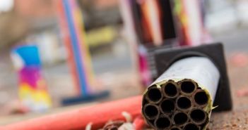 Verletzte Kinder in Kandern nach Böller-Explosion Kinder in Kandern durch Böller verletzt (Foto: Adobestock - SKatzenberger 48109044)