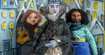 Puppenspiel mit Märchenfiguren und musikalischer Begleitung im Theater Premiere von Hans Christian Andersens musikalischer Abenteuerreise im (Foto: Dirk Rückschloß - pixore photography)