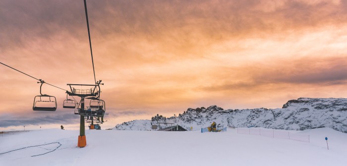 Auvergne Ski: die acht Skigebiete in der Auvergne locken Eltern wie Kinder in den Schnee